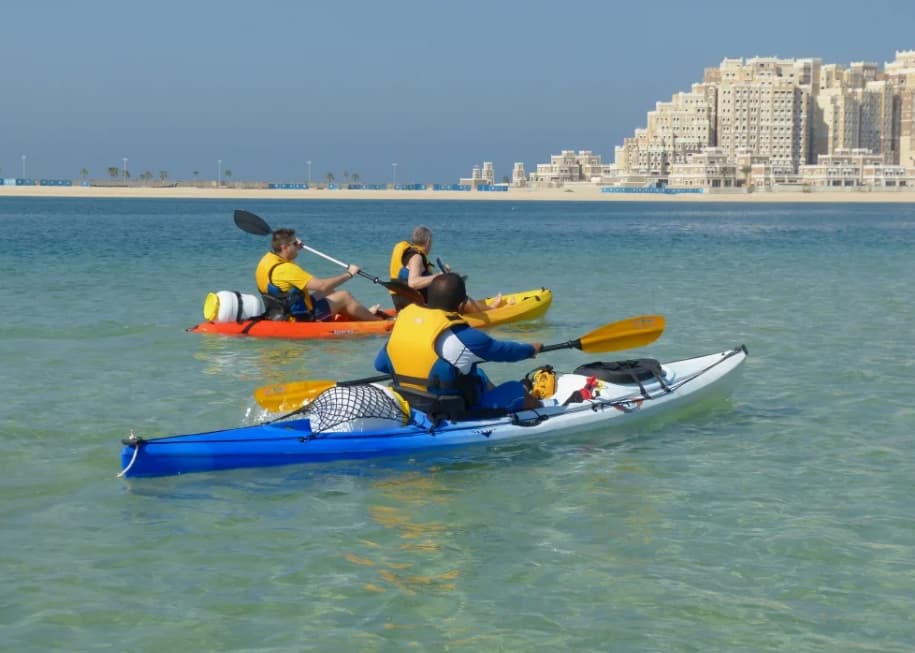 Are there any places for kayaking in Dubai?